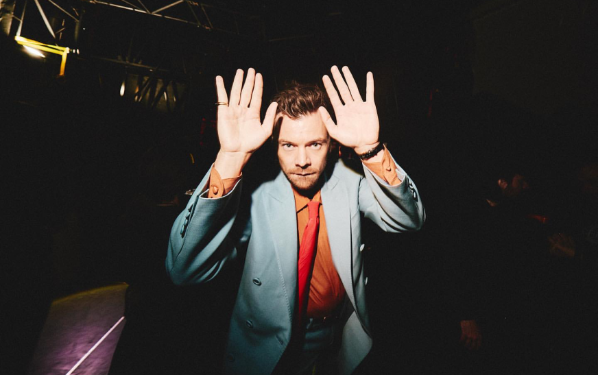 Harry Styles Writes Fans Late at Night: Together, Together Tour to Announce Its “Final Cities”
