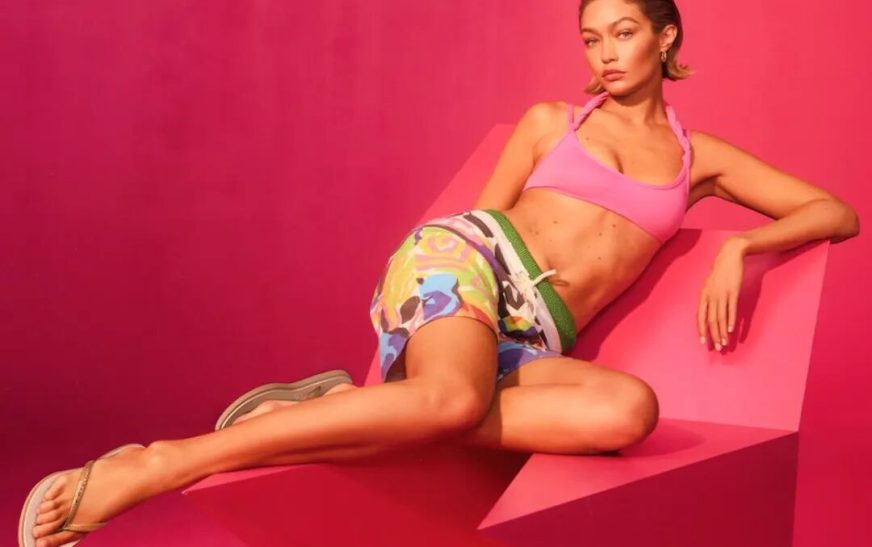 The “Brazilian Flip-Flops” Worn by Lisa, Neymar and Other Stars Are Blowing Up This Year