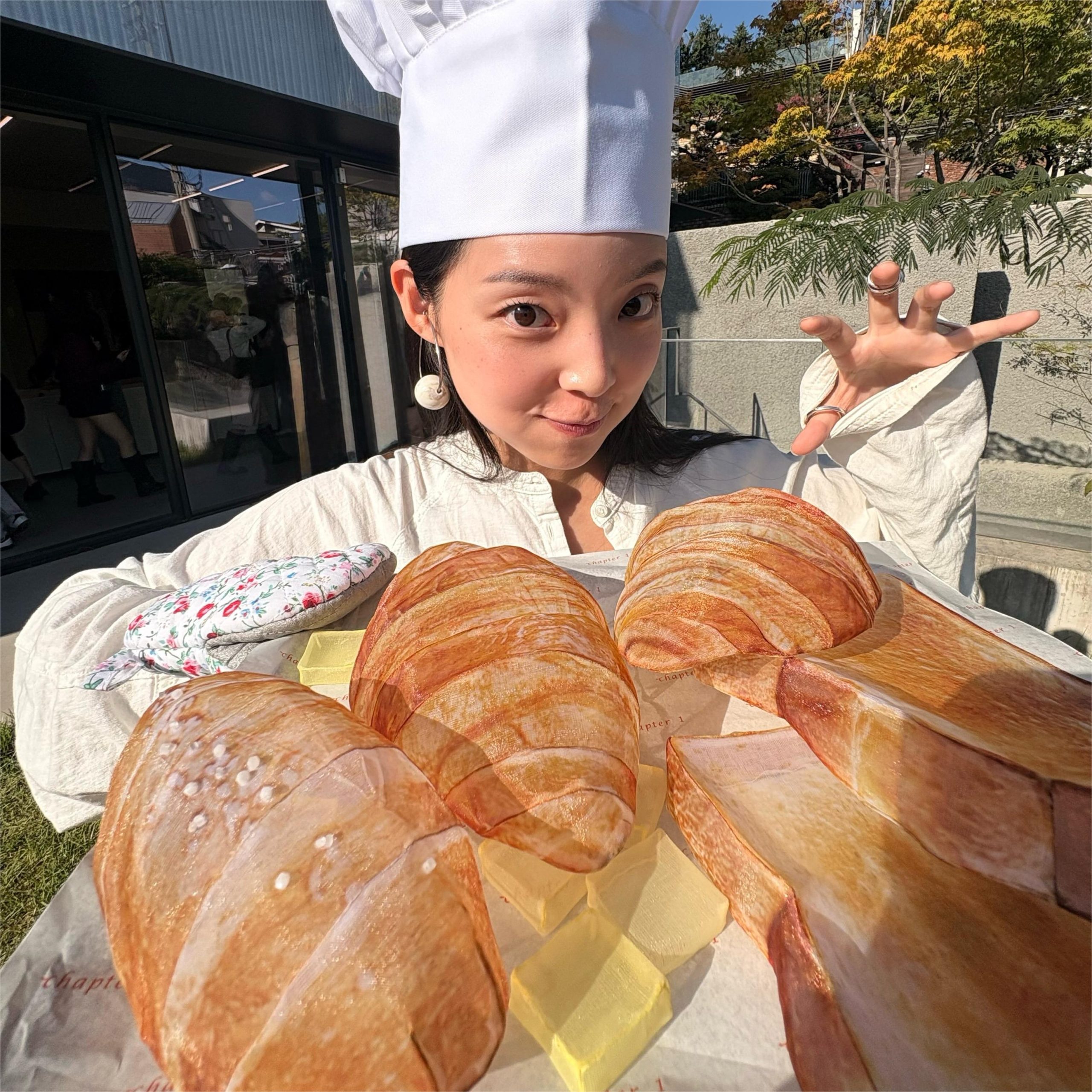 Korean Artist Lee Jimin’s FAKERY: A Bakery You Can Only Look At, Not Eat