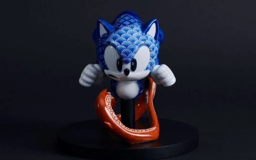 YOYOYO Releases Sonic 35th Anniversary Arita Ware Porcelain Sculpture “Infinite Blue”