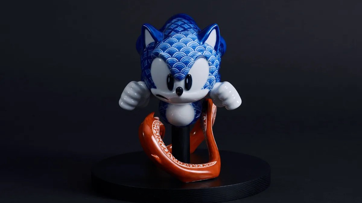 YOYOYO Releases Sonic 35th Anniversary Arita Ware Porcelain Sculpture “Infinite Blue”