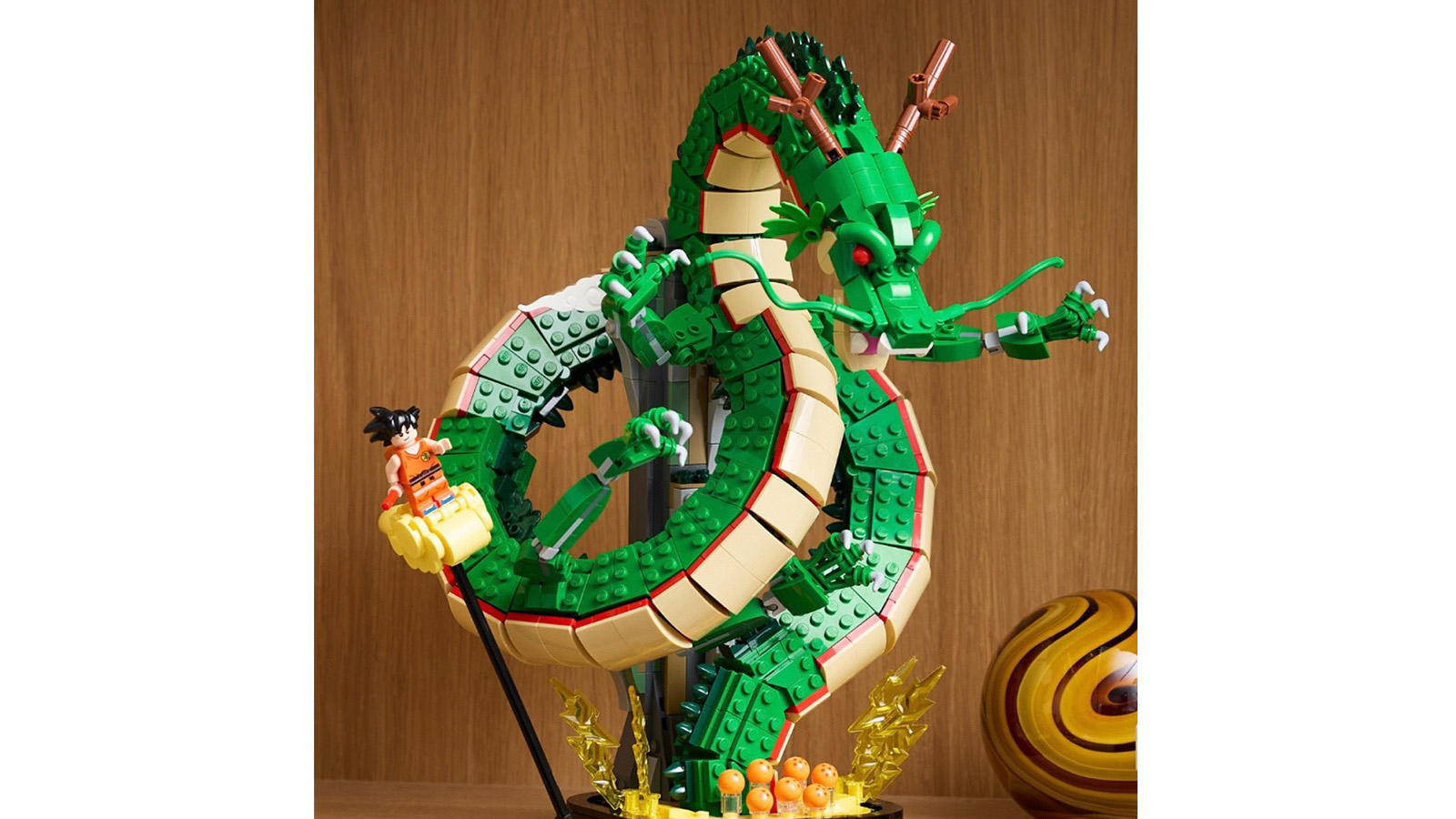 LEGO and Toei Animation’s First Dragon Ball Collaboration Set “Shenron & Goku” Announced, 1,764 Pieces Recreate the Starting Point of an Early Adventure